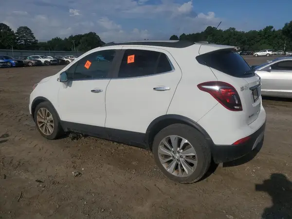 KL4CJASB5JB579467 2018 BUICK ENCORE - Image 2