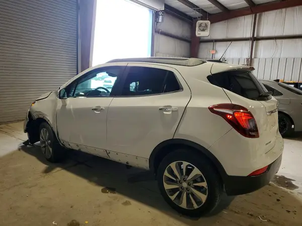 KL4CJASB5JB601564 2018 BUICK ENCORE - Image 2