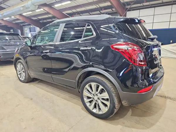 KL4CJASB5JB602469 2018 BUICK ENCORE - Image 2
