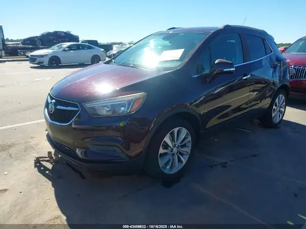 KL4CJASB5JB618400 2018 BUICK ENCORE - Image 2