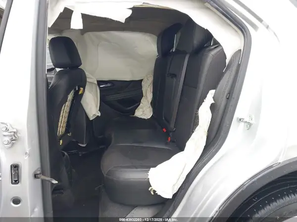 KL4CJASB5JB625136 2018 BUICK ENCORE - Image 8