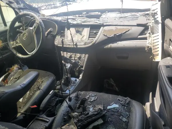 KL4CJASB5JB638713 2018 BUICK ENCORE - Image 8
