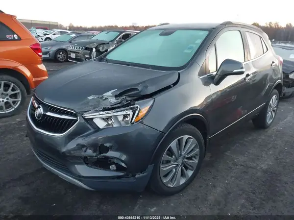 KL4CJASB5JB652093 2018 BUICK ENCORE - Image 2