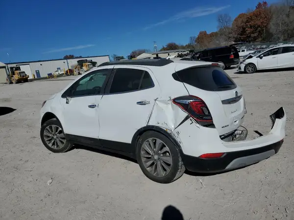 KL4CJASB5JB686373 2018 BUICK ENCORE - Image 2