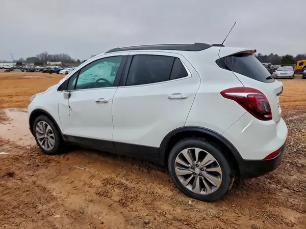 KL4CJASB5JB706217 2018 BUICK ENCORE - Image 2