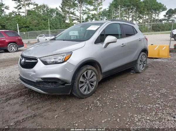 KL4CJASB5JB708596 2018 BUICK ENCORE - Image 2