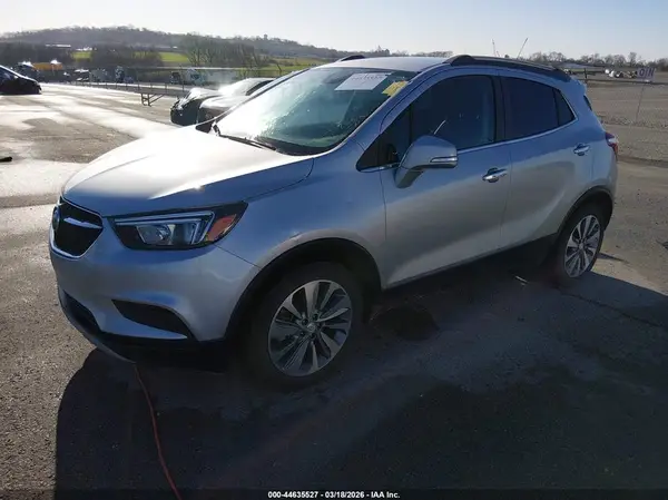 KL4CJASB5JB710008 2018 BUICK ENCORE - Image 2