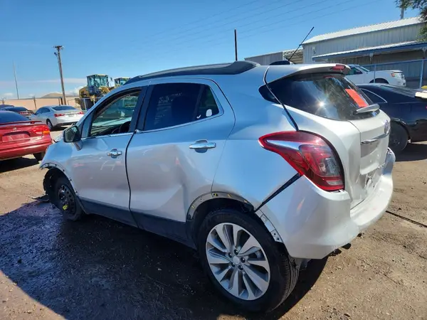 KL4CJASB5KB768993 2019 BUICK ENCORE - Image 2