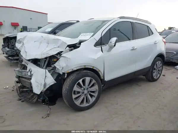 KL4CJASB5KB872822 2019 BUICK ENCORE - Image 2