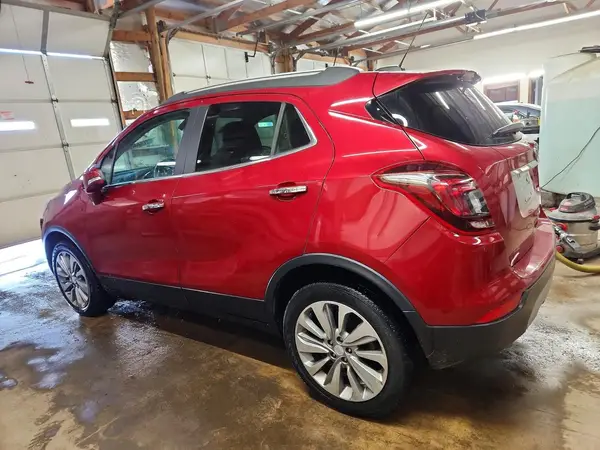 KL4CJASB5KB962858 2019 BUICK ENCORE - Image 2