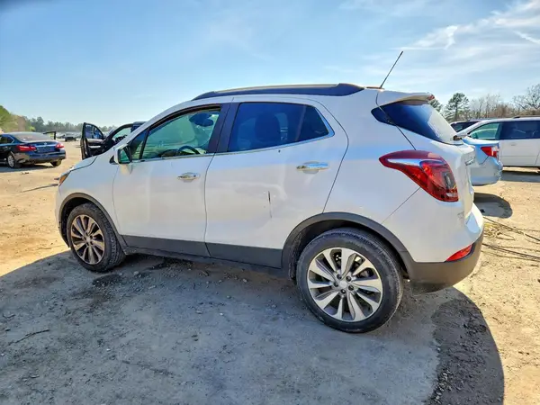 KL4CJASB5LB028037 2020 BUICK ENCORE - Image 2