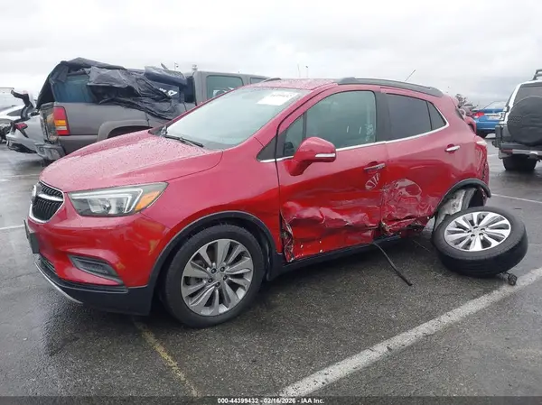 KL4CJASB6JB566193 2018 BUICK ENCORE - Image 2