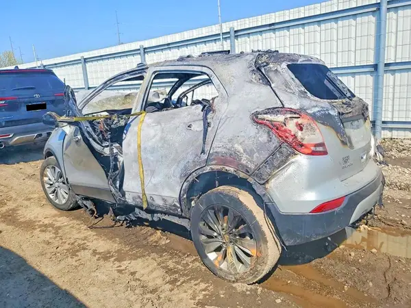 KL4CJASB6JB571295 2018 BUICK ENCORE - Image 2