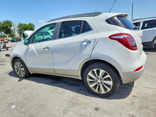 KL4CJASB6JB578893 2018 BUICK ENCORE - Image 2
