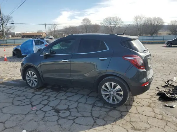KL4CJASB6JB593569 2018 BUICK ENCORE - Image 2