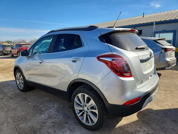 KL4CJASB6JB594107 2018 BUICK ENCORE - Image 2