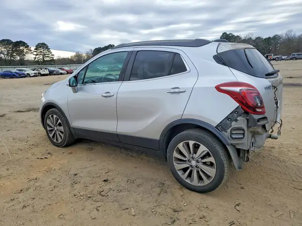 KL4CJASB6JB597735 2018 BUICK ENCORE - Image 2