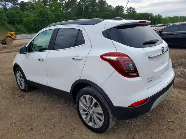 KL4CJASB6JB621922 2018 BUICK ENCORE - Image 2