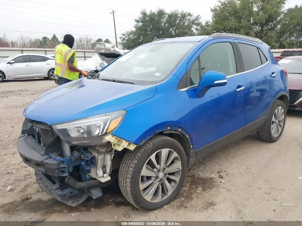 KL4CJASB6JB632130 2018 BUICK ENCORE - Image 2