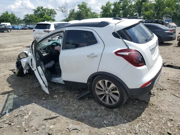 KL4CJASB6JB653883 2018 BUICK ENCORE - Image 2