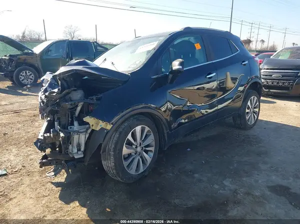 KL4CJASB6JB688035 2018 BUICK ENCORE - Image 2