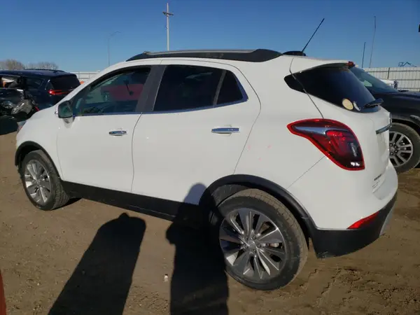 KL4CJASB6JB690271 2018 BUICK ENCORE - Image 2