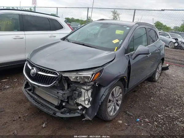 KL4CJASB6LB005415 2020 BUICK ENCORE - Image 2