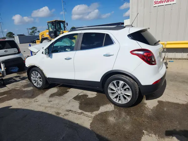KL4CJASB6LB326130 2020 BUICK ENCORE - Image 2