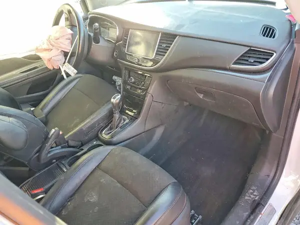 KL4CJASB6MB300659 2021 BUICK ENCORE - Image 8