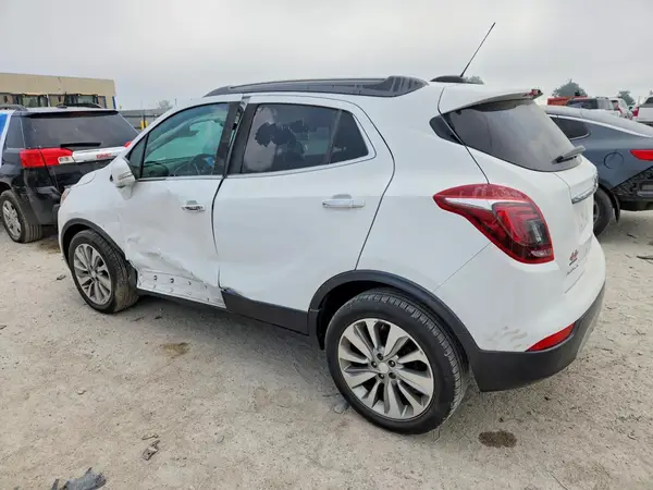 KL4CJASB7HB161809 2017 BUICK ENCORE - Image 2