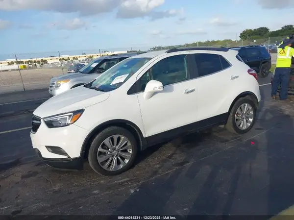 KL4CJASB7HB248903 2017 BUICK ENCORE - Image 2