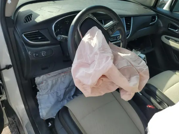 KL4CJASB7JB518976 2018 BUICK ENCORE - Image 8
