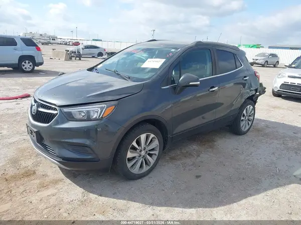 KL4CJASB7JB552092 2018 BUICK ENCORE - Image 2