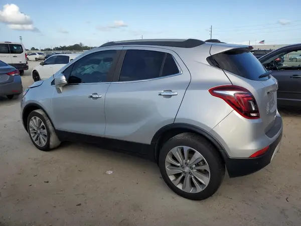 KL4CJASB7JB552626 2018 BUICK ENCORE - Image 2