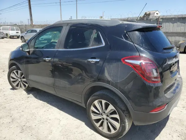KL4CJASB7JB558278 2018 BUICK ENCORE - Image 2