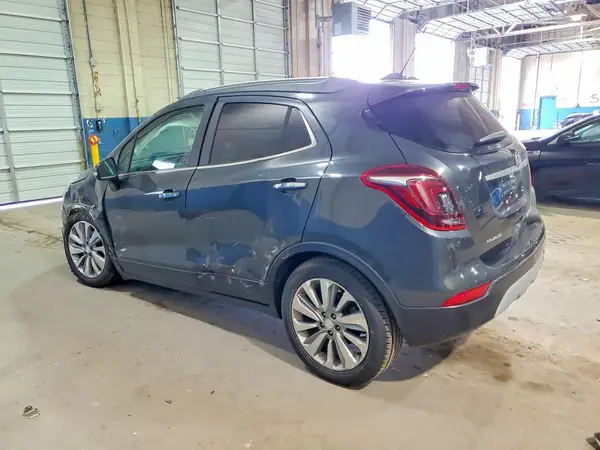KL4CJASB7JB577476 2018 BUICK ENCORE - Image 2