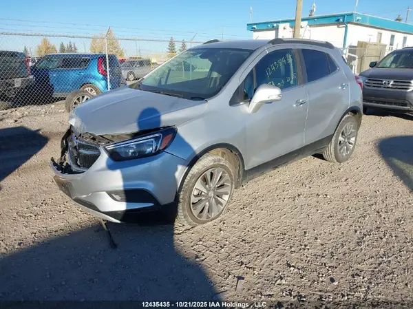 KL4CJASB7JB579714 2018 BUICK ENCORE - Image 2