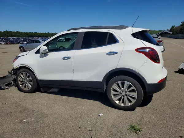 KL4CJASB7JB599011 2018 BUICK ENCORE - Image 2