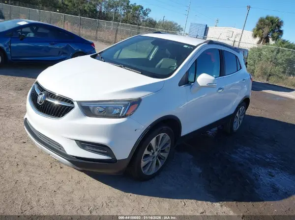 KL4CJASB7JB626045 2018 BUICK ENCORE - Image 2