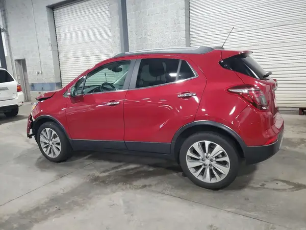 KL4CJASB7JB633299 2018 BUICK ENCORE - Image 2
