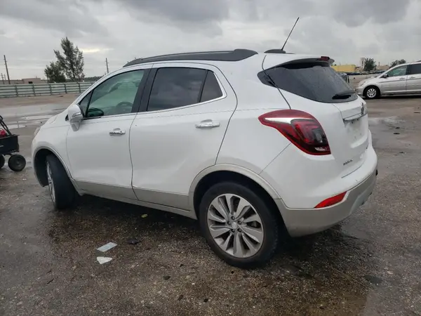 KL4CJASB7JB635456 2018 BUICK ENCORE - Image 2