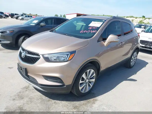 KL4CJASB7JB677898 2018 BUICK ENCORE - Image 2