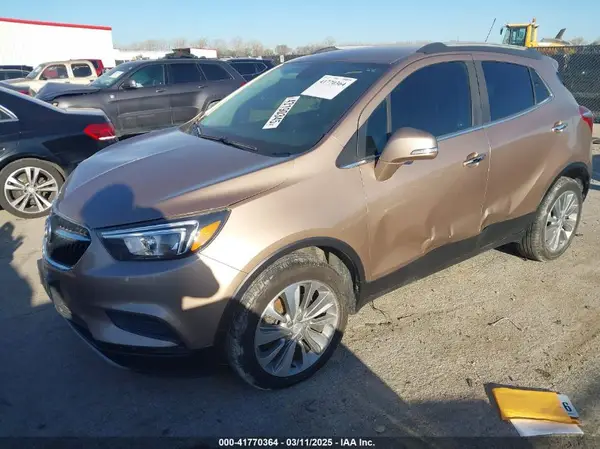 KL4CJASB7JB685693 2018 BUICK ENCORE - Image 2