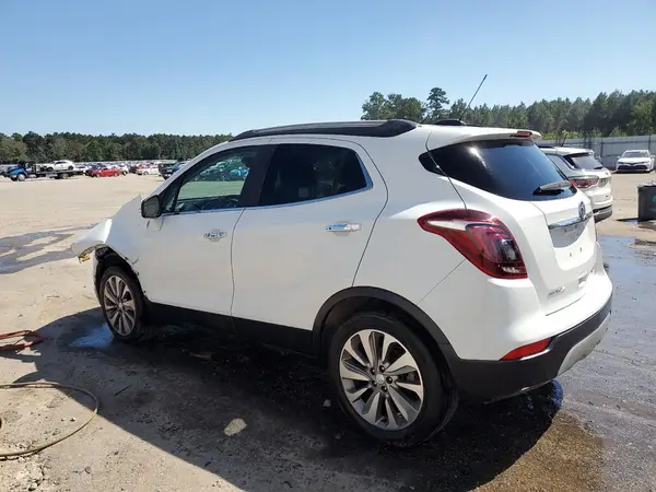 KL4CJASB7JB705005 2018 BUICK ENCORE - Image 2
