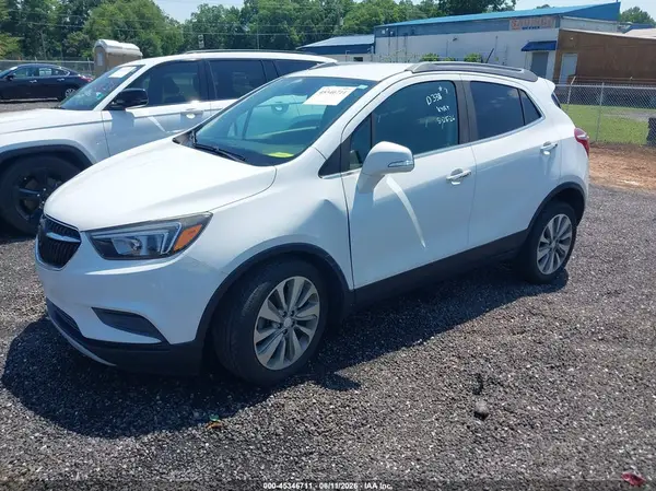 KL4CJASB7JB710138 2018 BUICK ENCORE - Image 2