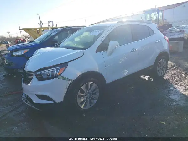 KL4CJASB7JB712469 2018 BUICK ENCORE - Image 2