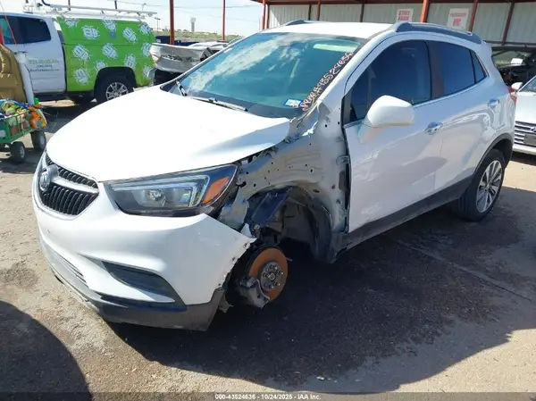 KL4CJASB7LB055188 2020 BUICK ENCORE - Image 2
