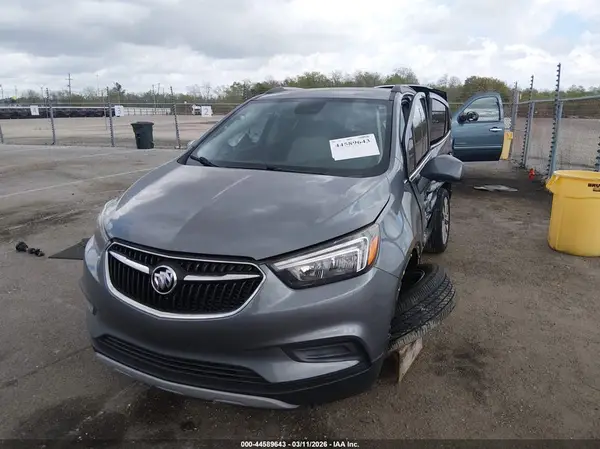 KL4CJASB7LB055210 2020 BUICK ENCORE - Image 2