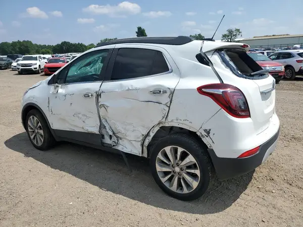 KL4CJASB7LB070306 2020 BUICK ENCORE - Image 2