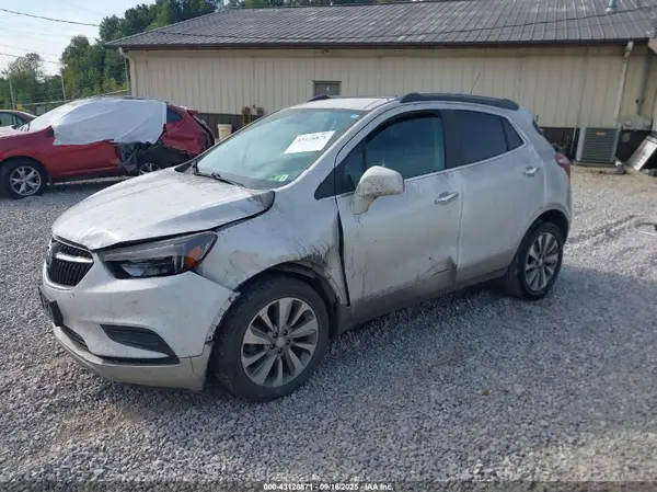 KL4CJASB7LB075330 2020 BUICK ENCORE - Image 2